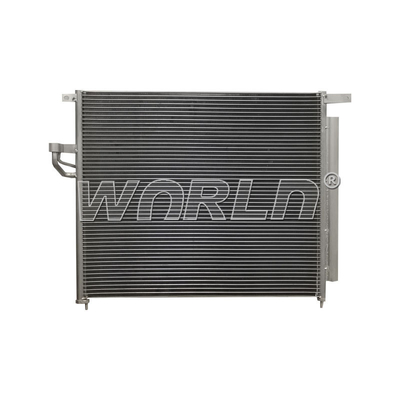 Auto AC Condenser Wingle dla Nissan Navarra dla Froneier 92100ZP50A